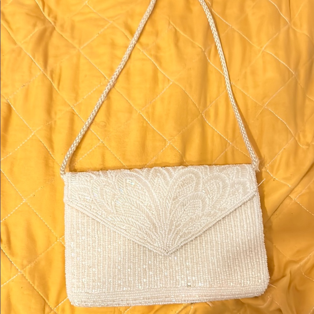 Elegant Cream Beaded Clutch